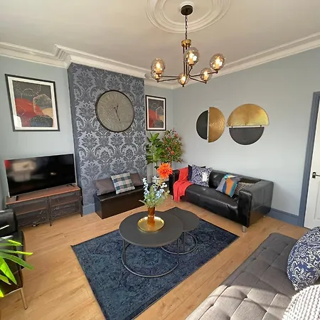 Spacious 3-Bedroom House With Parking Sheffield Exterior photo