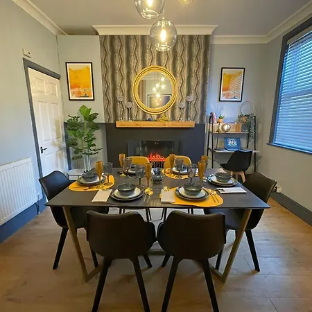 Spacious 3-Bedroom House With Parking Sheffield Exterior photo
