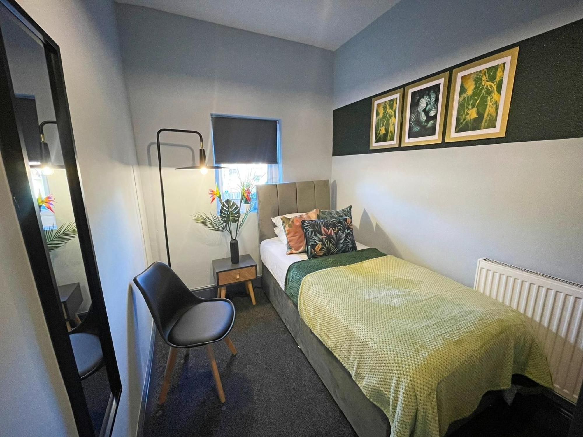Spacious 3-bedroom House With Parking Holiday home *