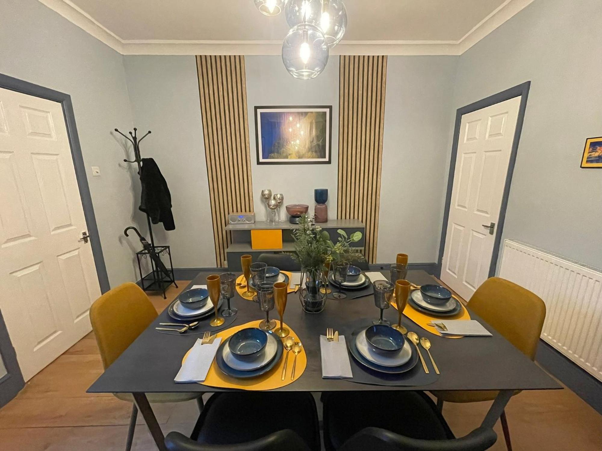 Spacious 3-bedroom House With Parking